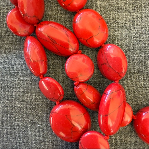 Ralph Lauren NECKLACE. Multi strand Red Howlite Oval Stone Gold Vermeil Clasp - Picture 4 of 5